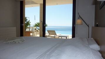 4 slaapkamers, een strijkplank/strijkijzer, reisbedje, gratis wifi