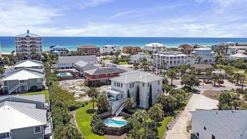 Beach Home with Private Pool and Free Tiki Cruise!