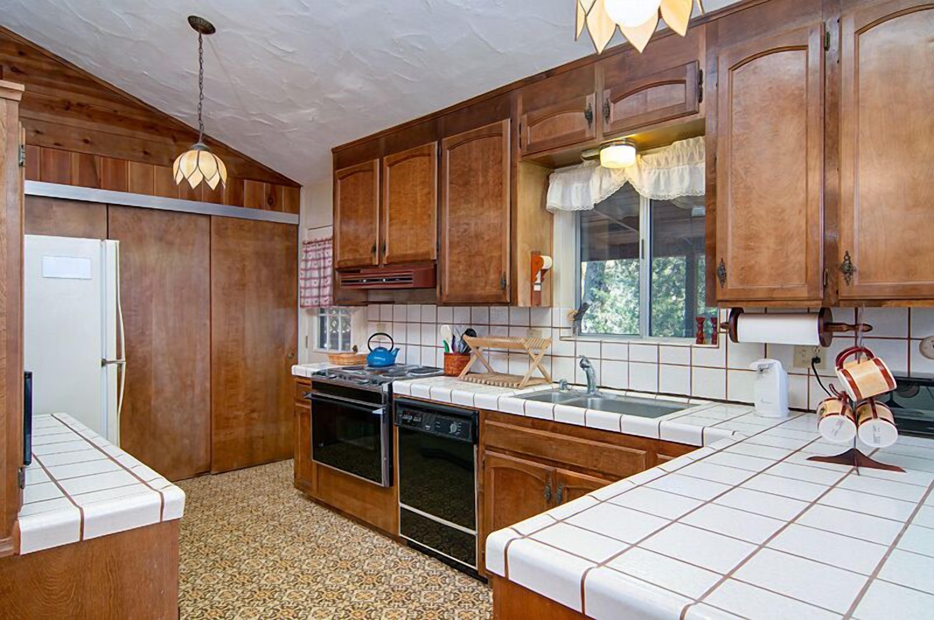 Julian Wagon Wheel Retreat for large or small groups