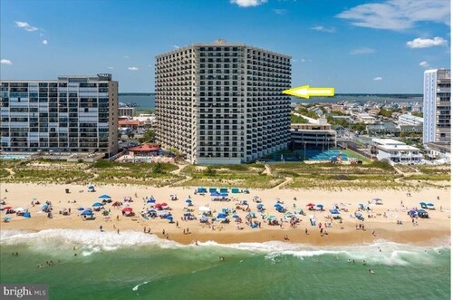 Merinäköala ja näkymä lahdelle (uusittu)