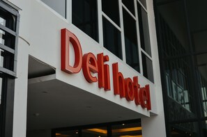 Exterior - Deli Hotel (Medan)