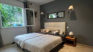 2 chambres, fer et planche Ă repasser, Wi-Fi gratuit, draps fournis