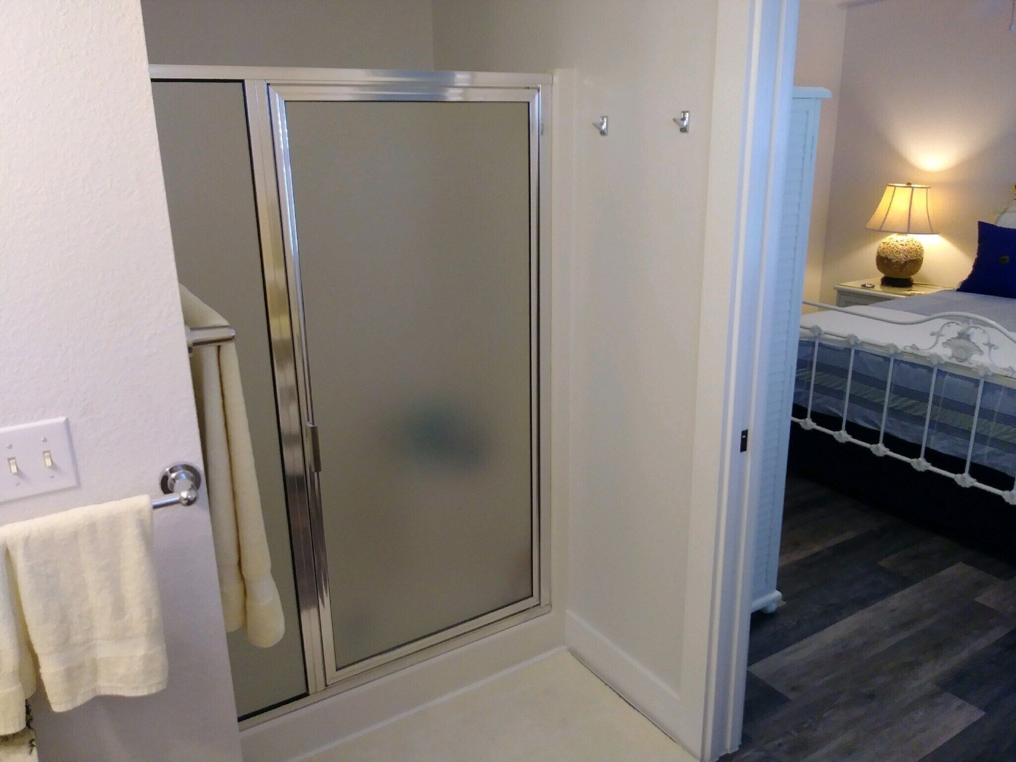 Come enjoy & relax! Winter Texans welcome and willing to negotiate monthly rate.