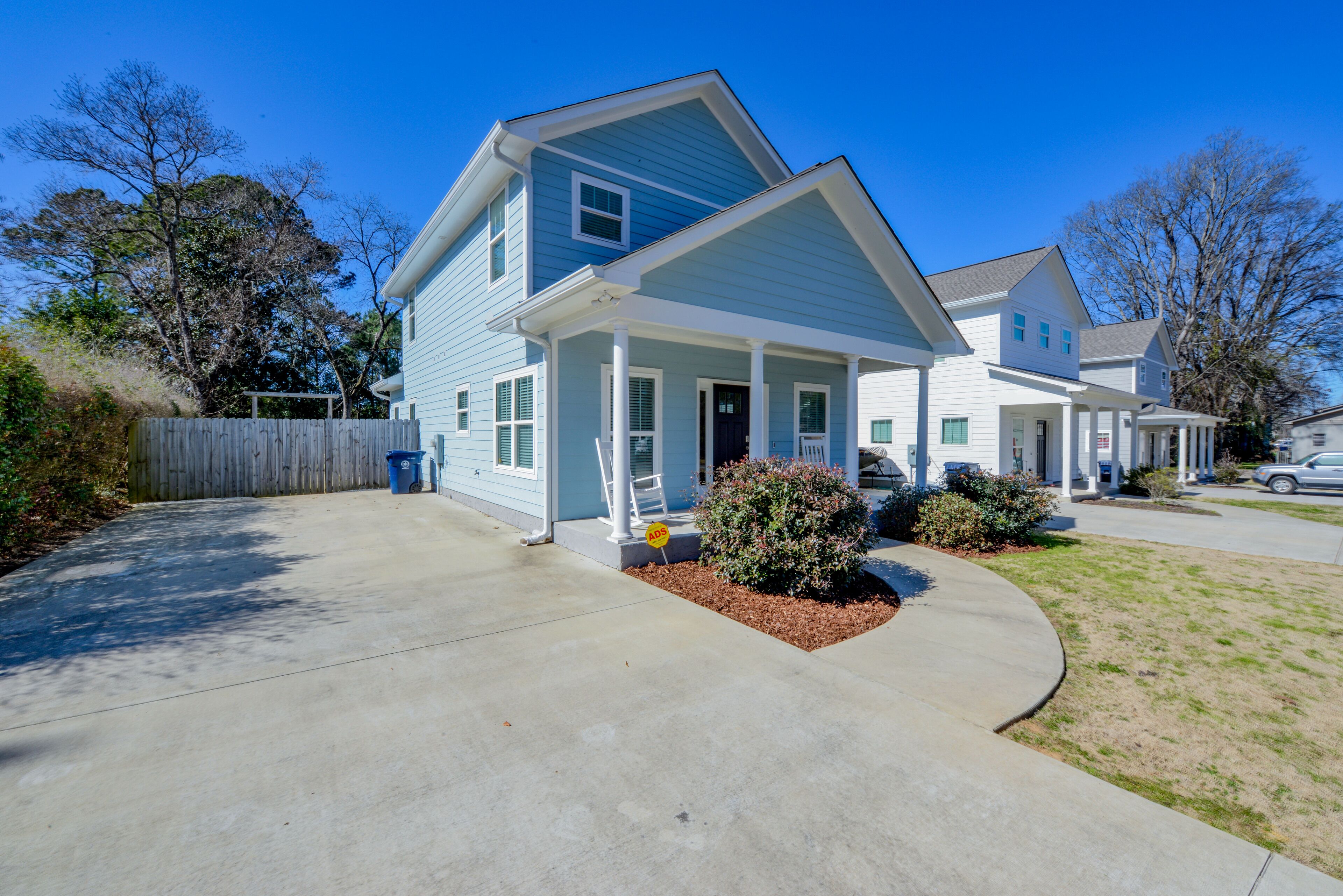 T-Town Cottage - Book for Football season!