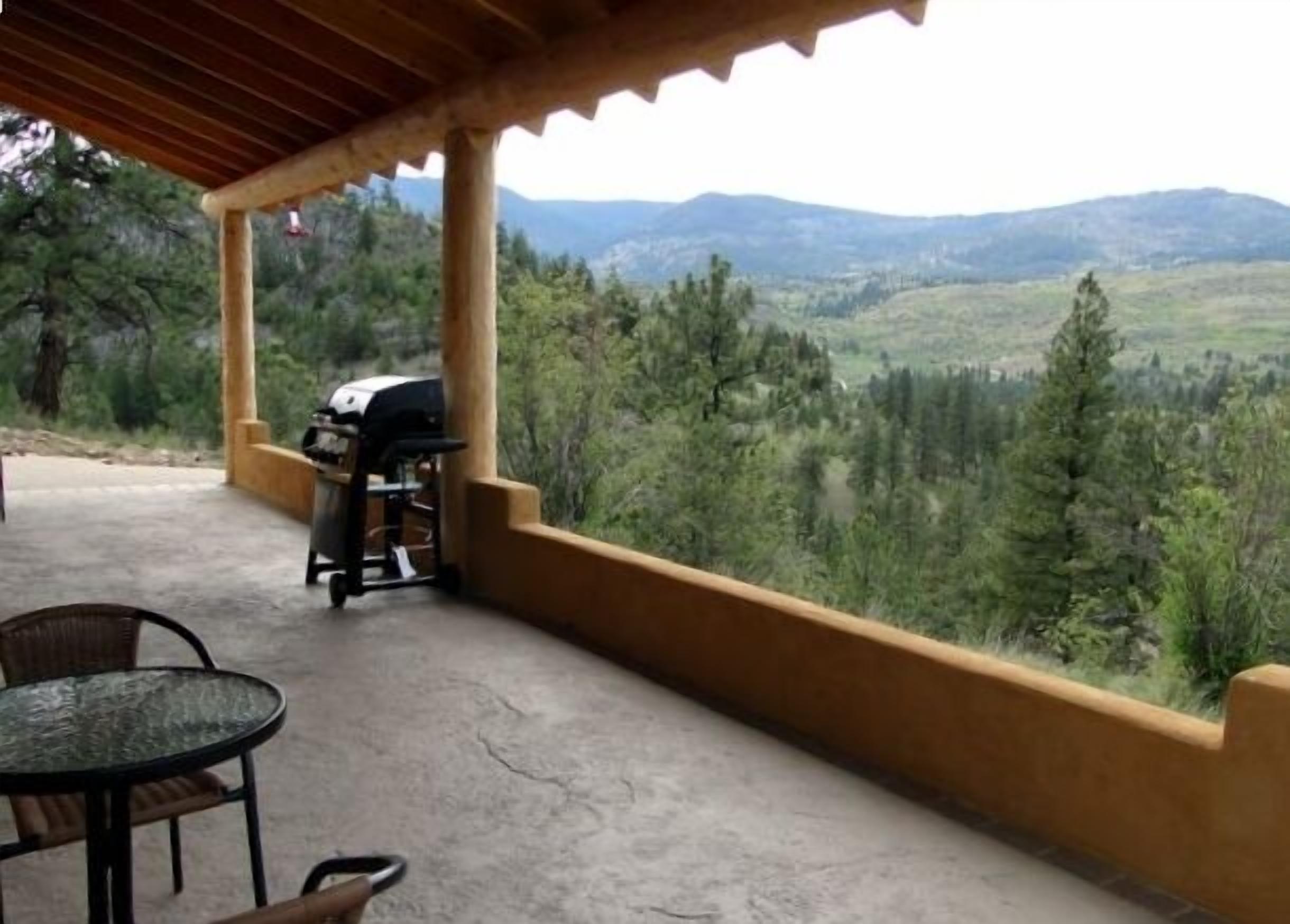 Always wanted to come to wine country in the  South Okanagan?  Book now!