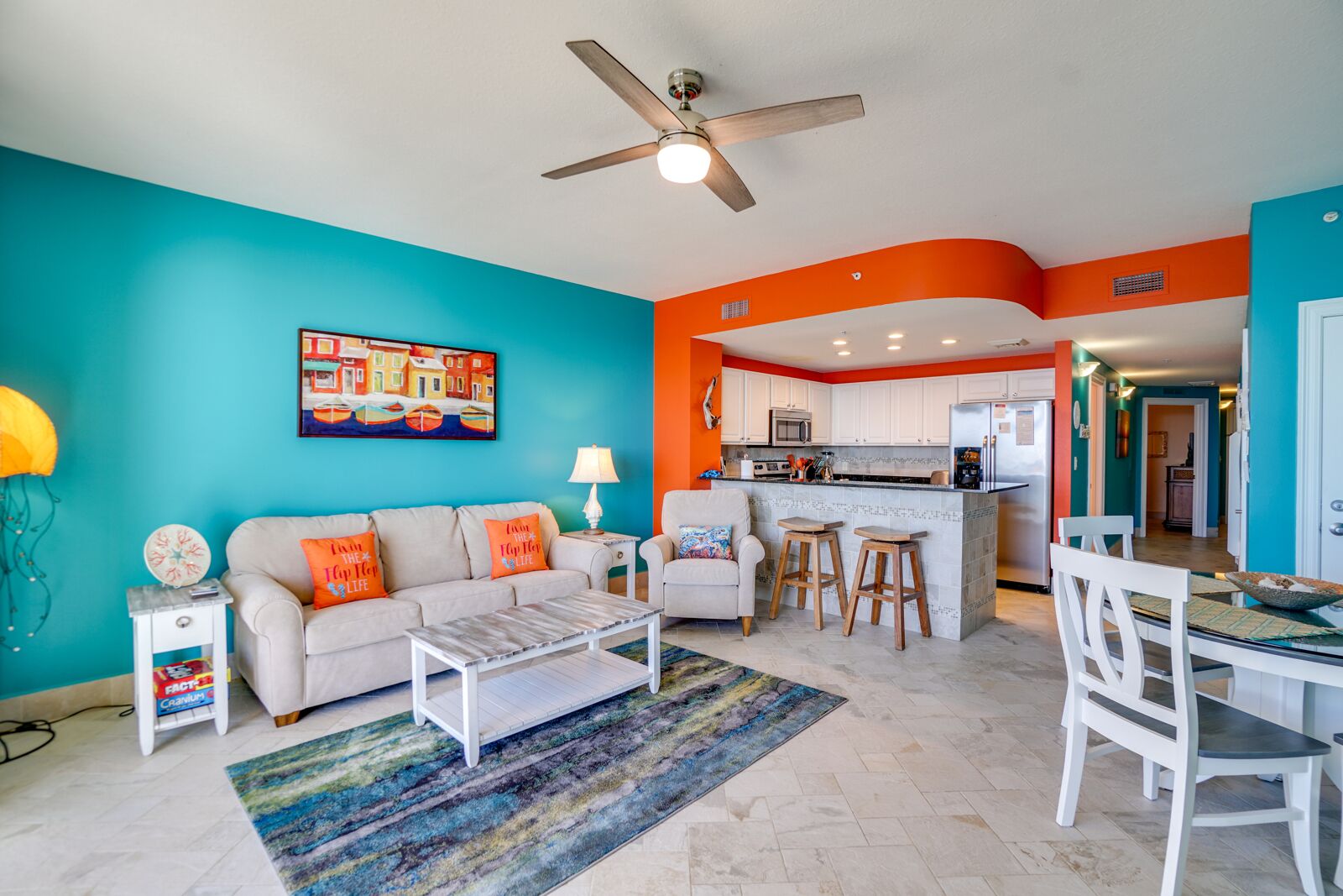 Beach Chairs included. South Beach Style. Amazing 1B 2ba