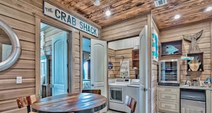 Views! Pool! Free Tiki Cruise! | Admirals Palace