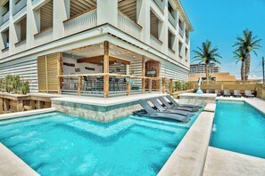 Pool - Views! Pool!  Free Tiki Cruise! | Admirals Palace (Destin)