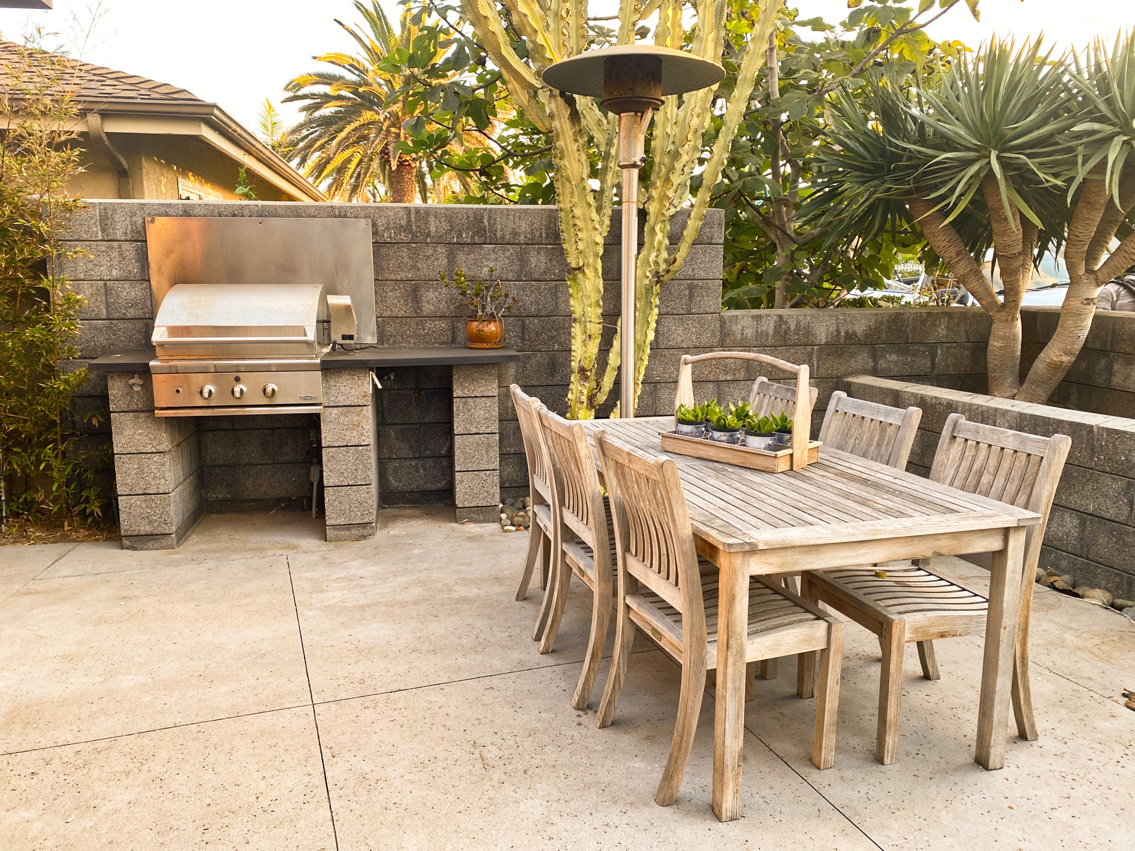 Custom Neptune Beach House - Steps to Beach - Family Friendly