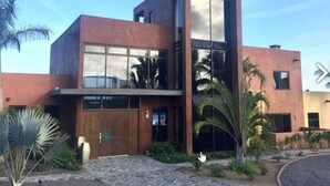 Front of property - Villa Rocas (El Pescadero)