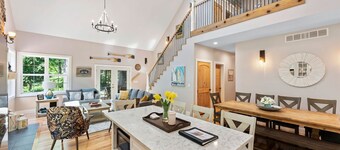 4 BR 4 BA Cottage - Walk to Private BEACH!!!