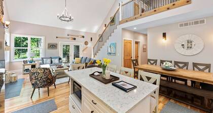 4 BR 4 BA Cottage - Walk to Private BEACH!!!