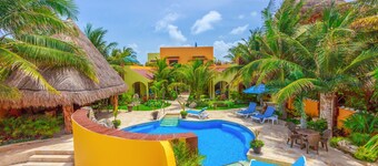 Clean, upscale, adult-only villas at Isla Retreats in a tropical oasis!