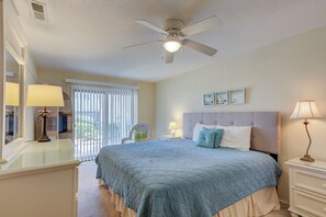 6 bedrooms - 47 Dune Lane - My Sunshine, Oceanfront 5 Bedroom, North Forest Beach (Hilton Head Island)