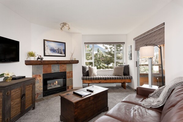 تلفزيون ذكي، مدفأة، ستيريو