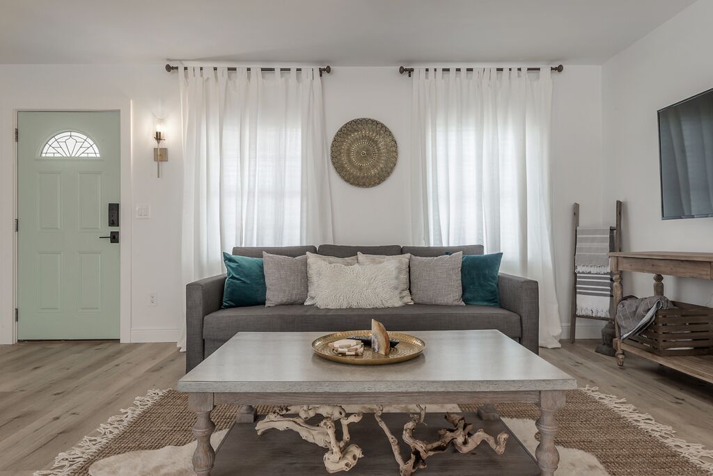 Renovated Largo Heated Pool Home!