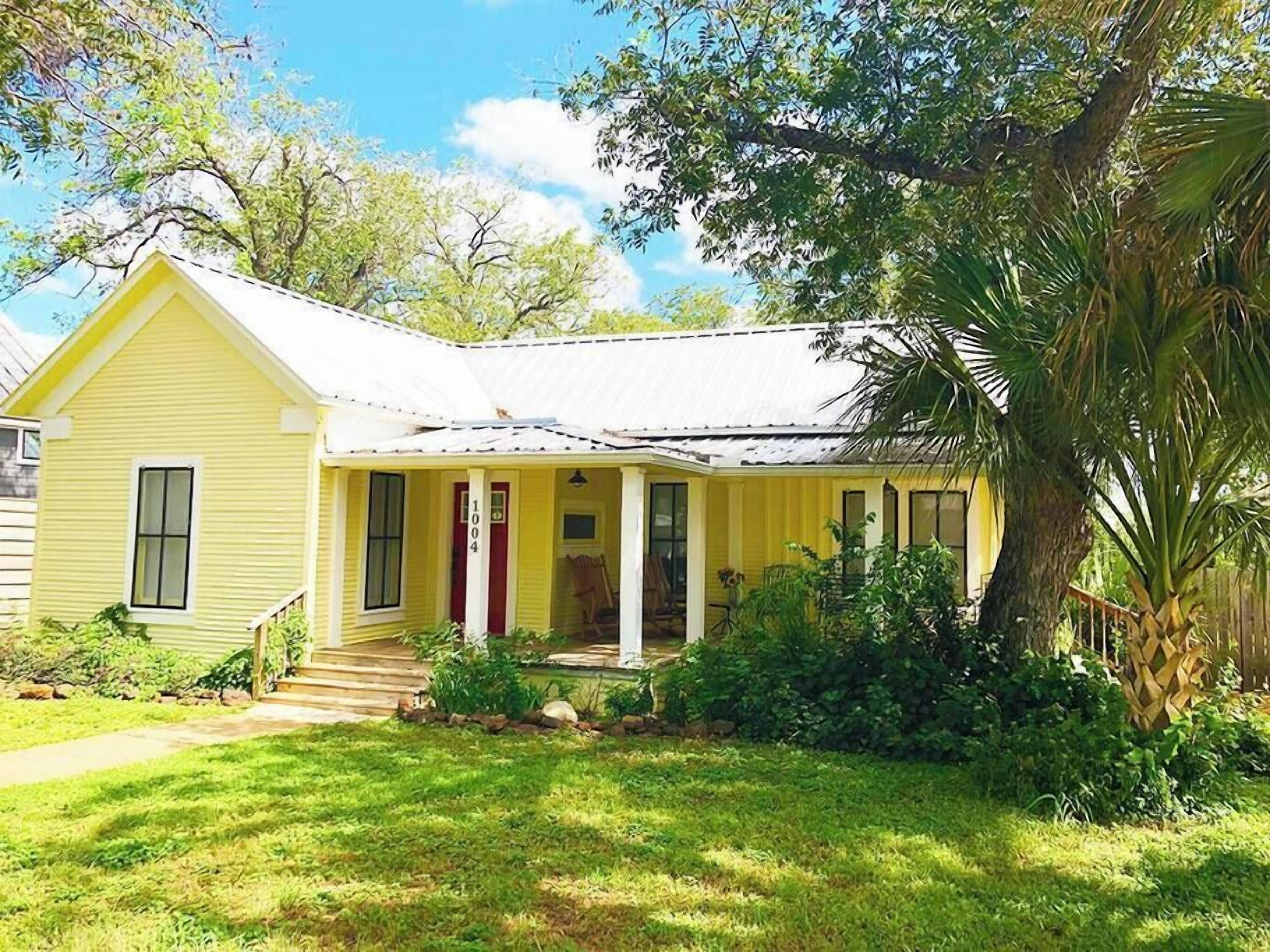 Aunt Hattie's Farmhouse