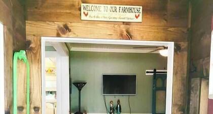 Aunt Hattie's Farmhouse