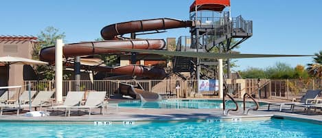 حمّام سباحة خارجي