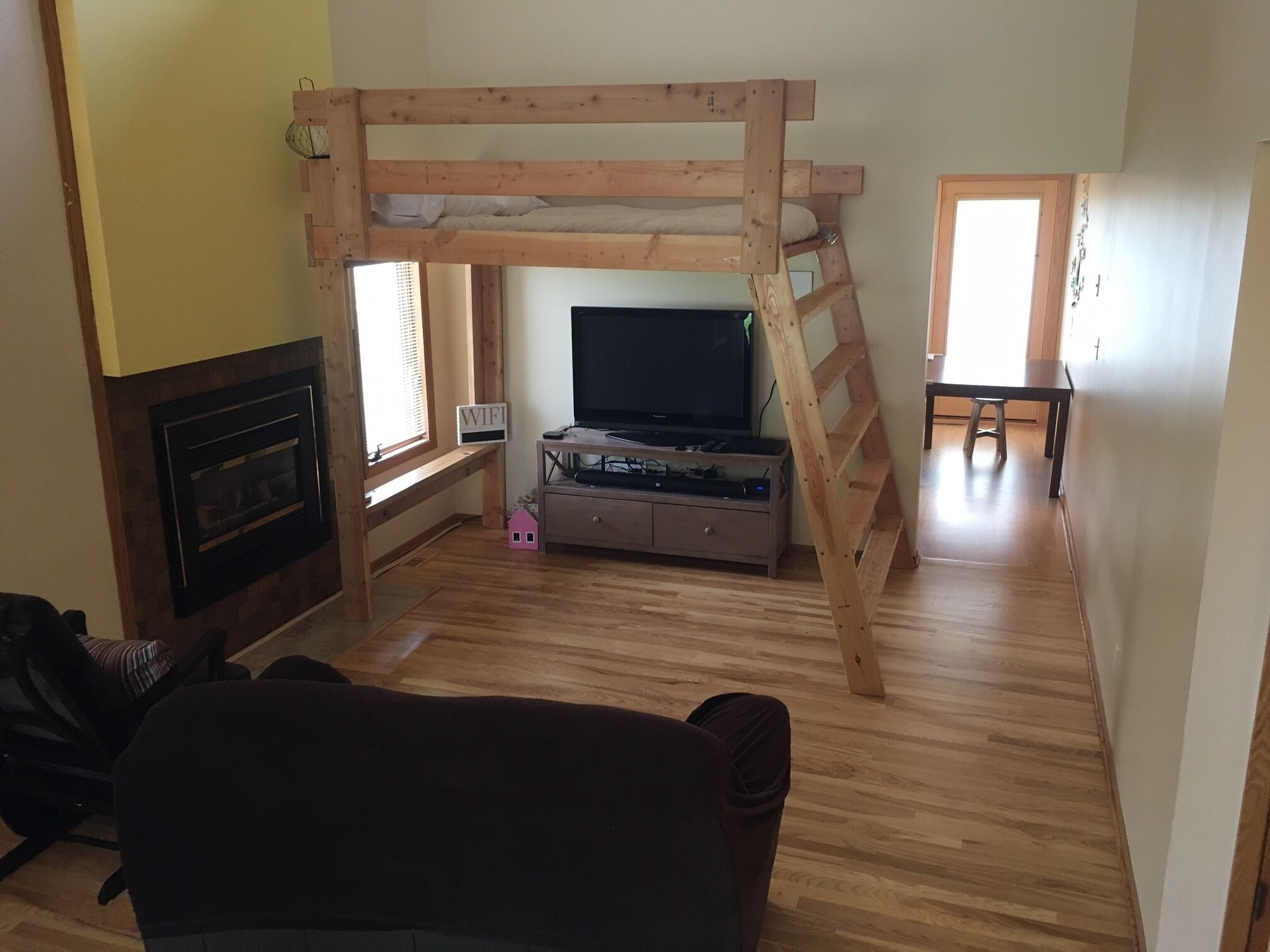 Private Home w/Attached Garage, Downtown, Blocks from Univ. Center Rochester