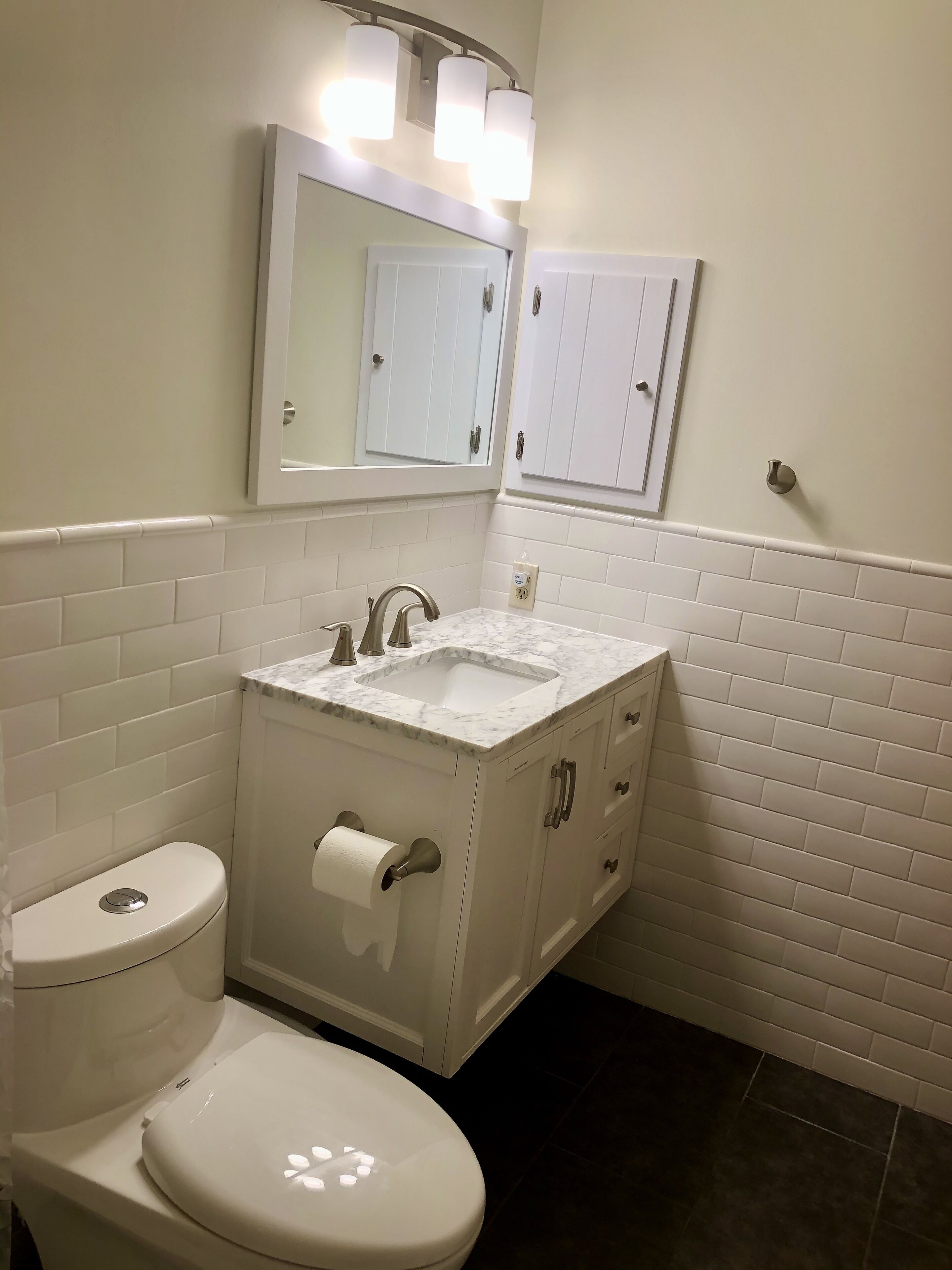 Private Home w/Attached Garage, Downtown, Blocks from Univ. Center Rochester