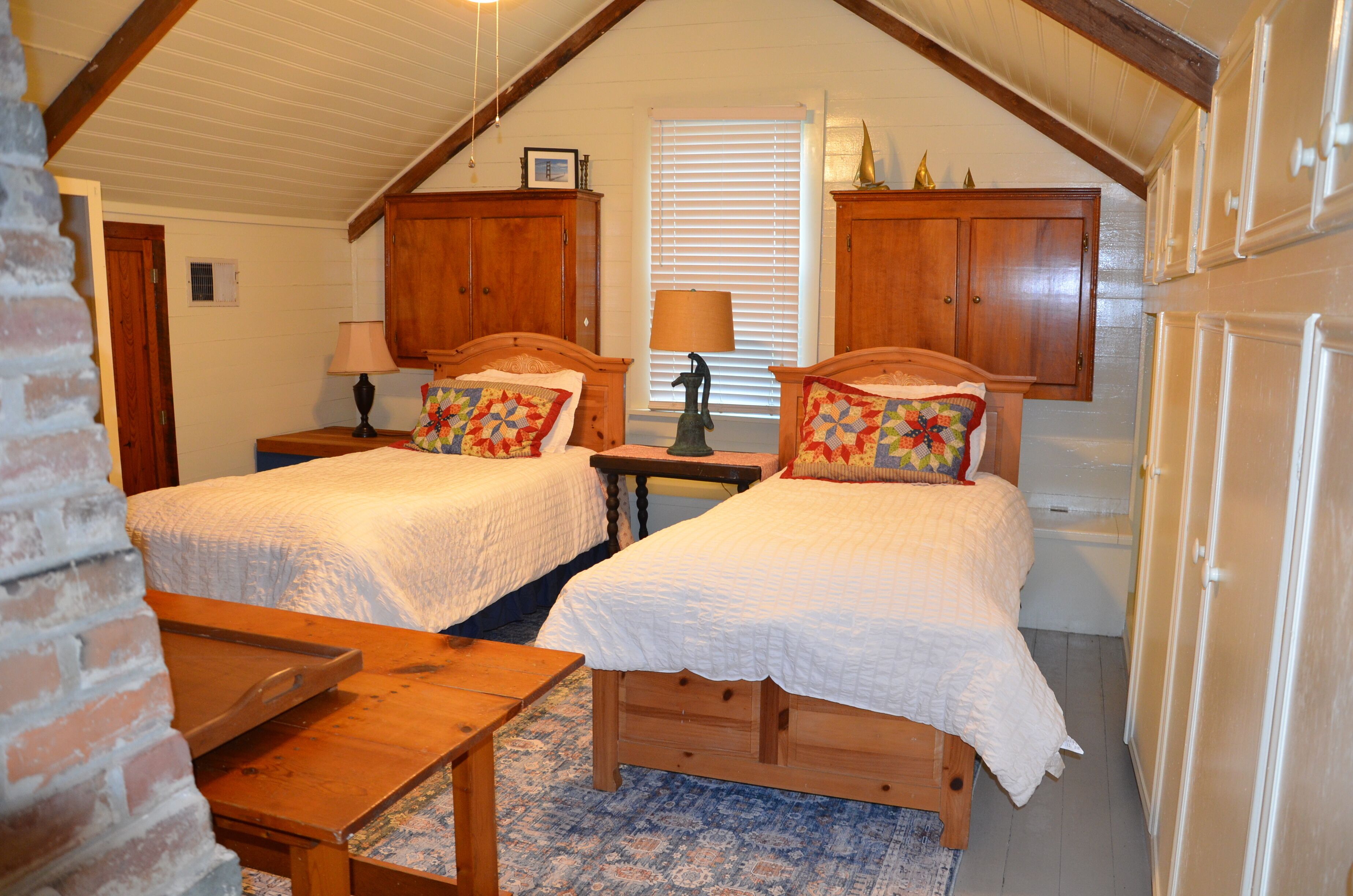 2 soverom, strykejern/-brett, wi-fi (inkludert) og sengetøy