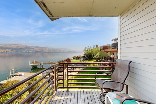 Upea koti w / 92ft yksityistä rantapaikkaa, uima-kansi, arvokkaat katot ja paljon muuta!