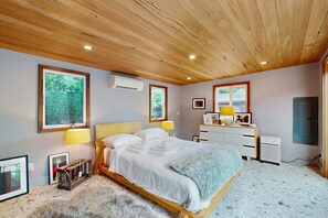 3 bedrooms, Internet, bed sheets, wheelchair access