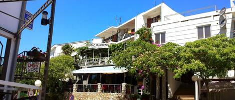 Third-party on-site parking