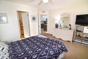 3 bedrooms, bed sheets