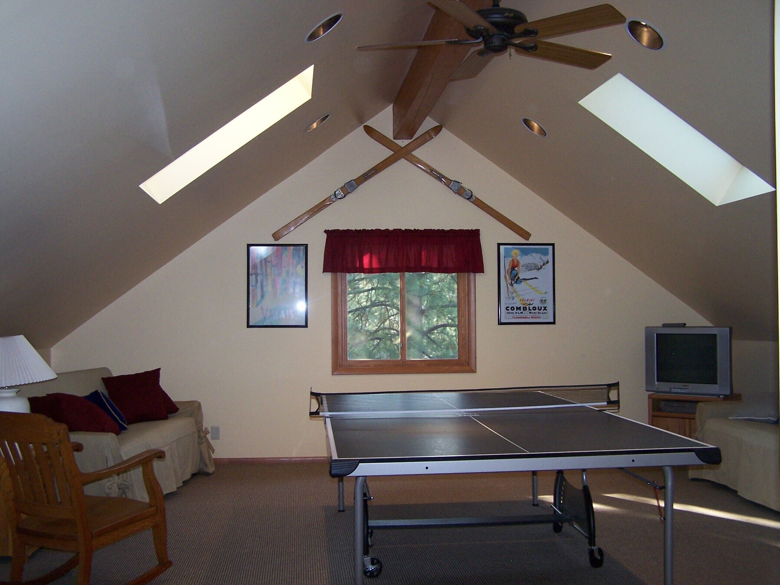 Great room with ping-pong table