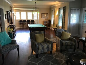 Games room - Historic Petunia Cottage: Large Renovated Victorian Excellent In-town Location (Bar Harbor)