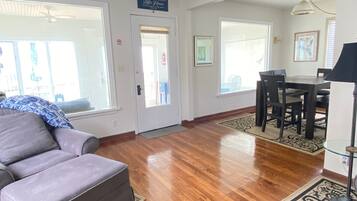 Smart TV, fireplace, books