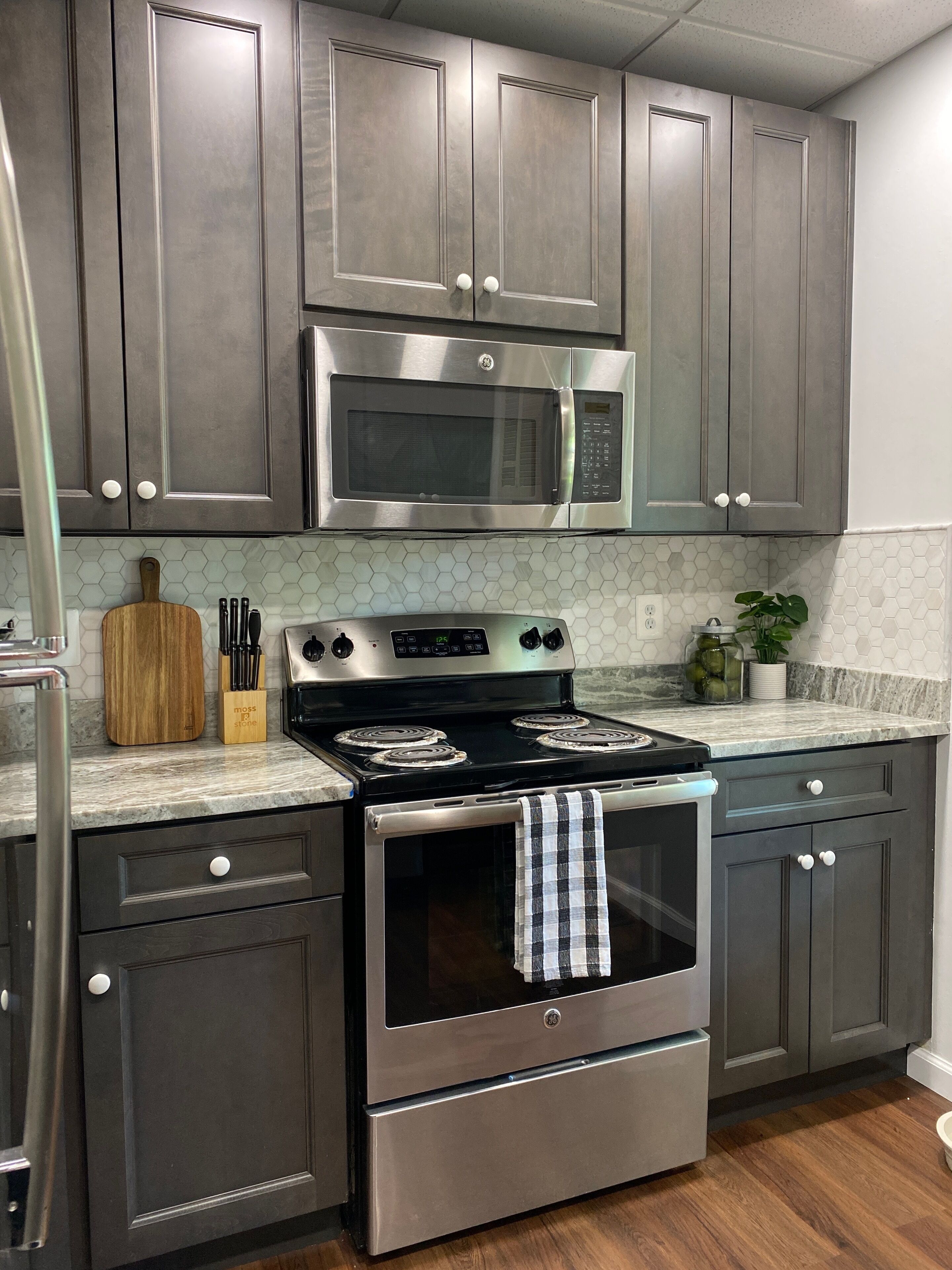 Charming Lakefront Vacation Rental