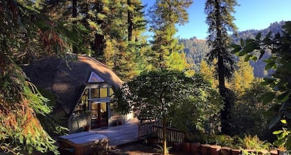 * UUSI LISTA * Redwood Dome Retreat | Näkymät, yksityisyys, poreallas