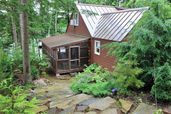 Large screened-in back porch.