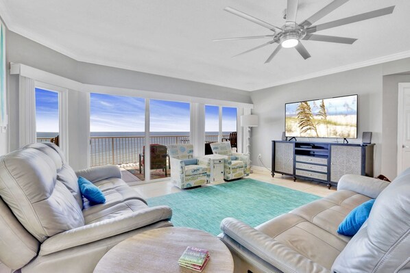 Smart TV, DVD player, books, stereo - Admirals Quarters 4BR..4BA, 2120sf, STUNNING VIEWS OWNER MAMAGED (Orange Beach)