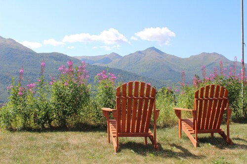 Alaskan Homestead Cabin Featured on Discovery & History Channel