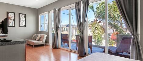 3 Schlafzimmer, Bügeleisen/Bügelbrett, Internetzugang, Bettwäsche