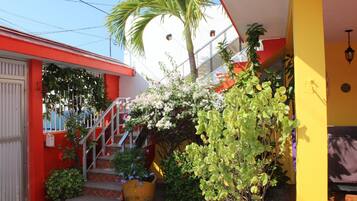 Enceinte de lâhĂ©bergement