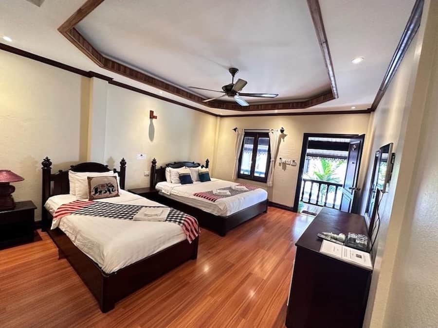 Minibar, escritorio y wifi gratis