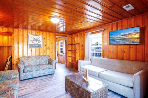 Beach Cottage Heart of Ocean Drive Sleeps 14