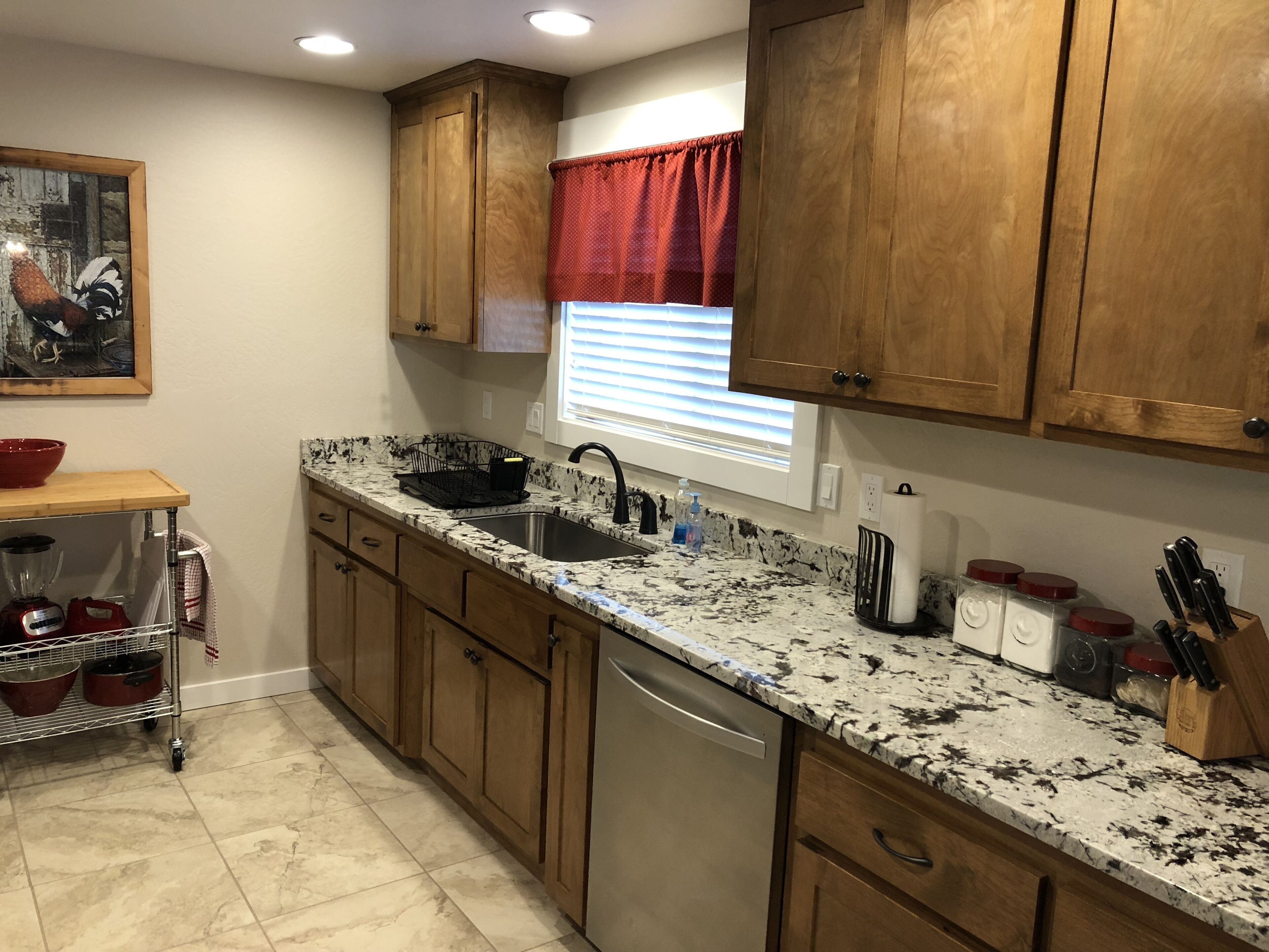 Clean & Cozy Cottage in Grants Pass, OR