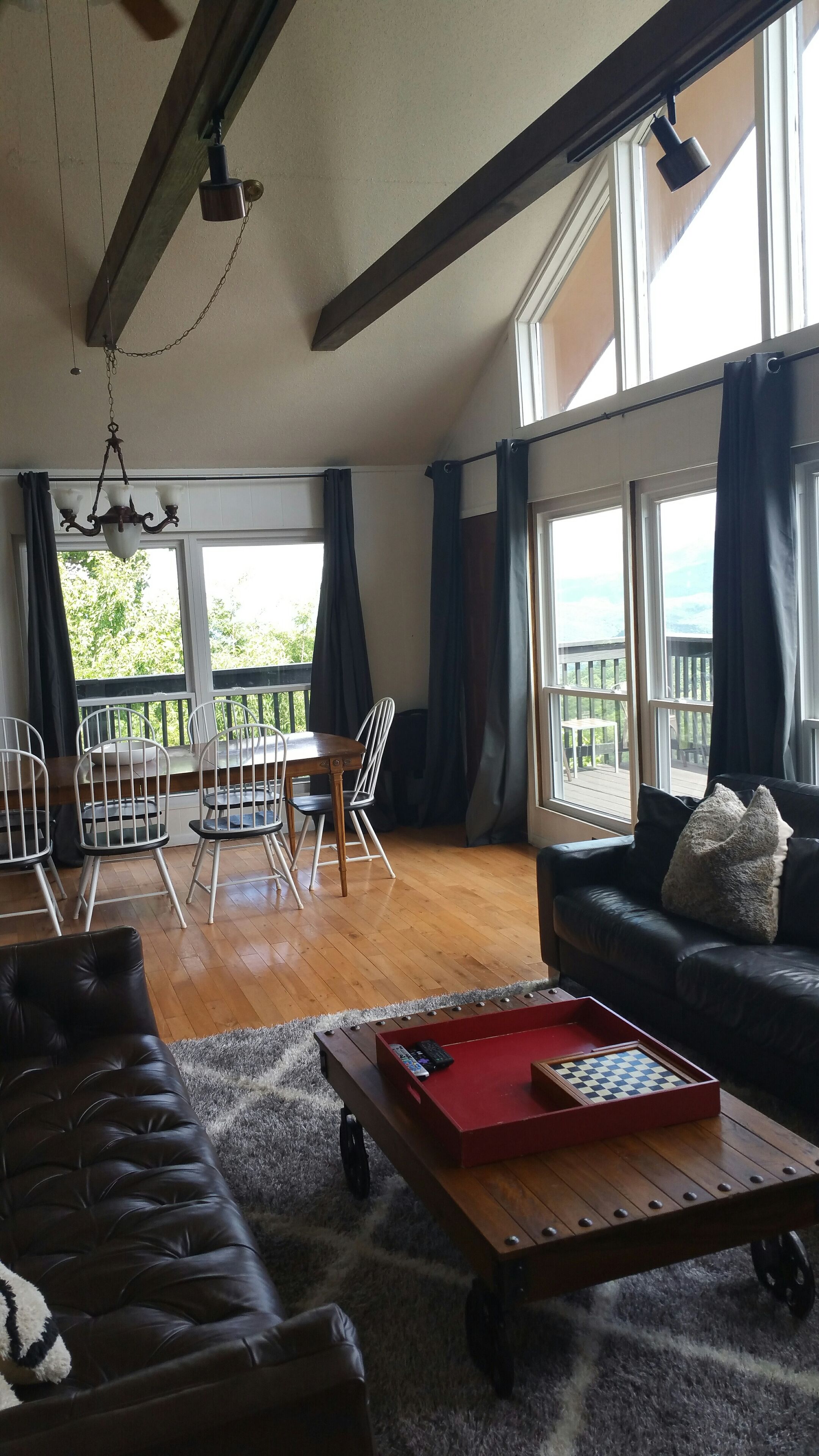 Top Of The World: Cabin W/ Incredible Views Of Mntns, Parks & Ski Slope