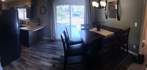 Dining - Cozy, 3 bedroom home- ideal for couples or families (Forks)