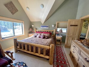 3 bedrooms, desk, free WiFi, bed sheets
