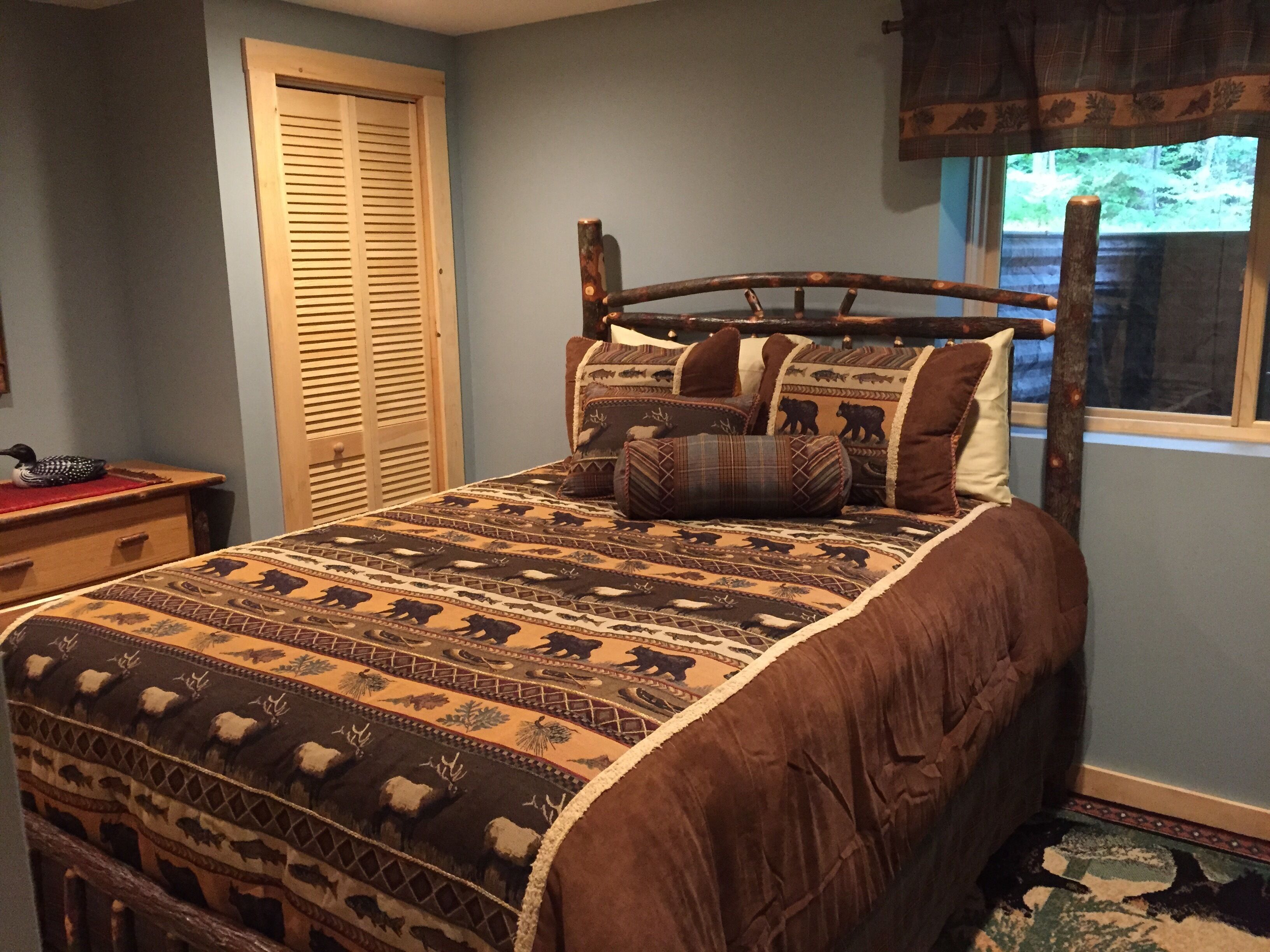 Rainbow Lake Front Retreat - Serenity Abounds!