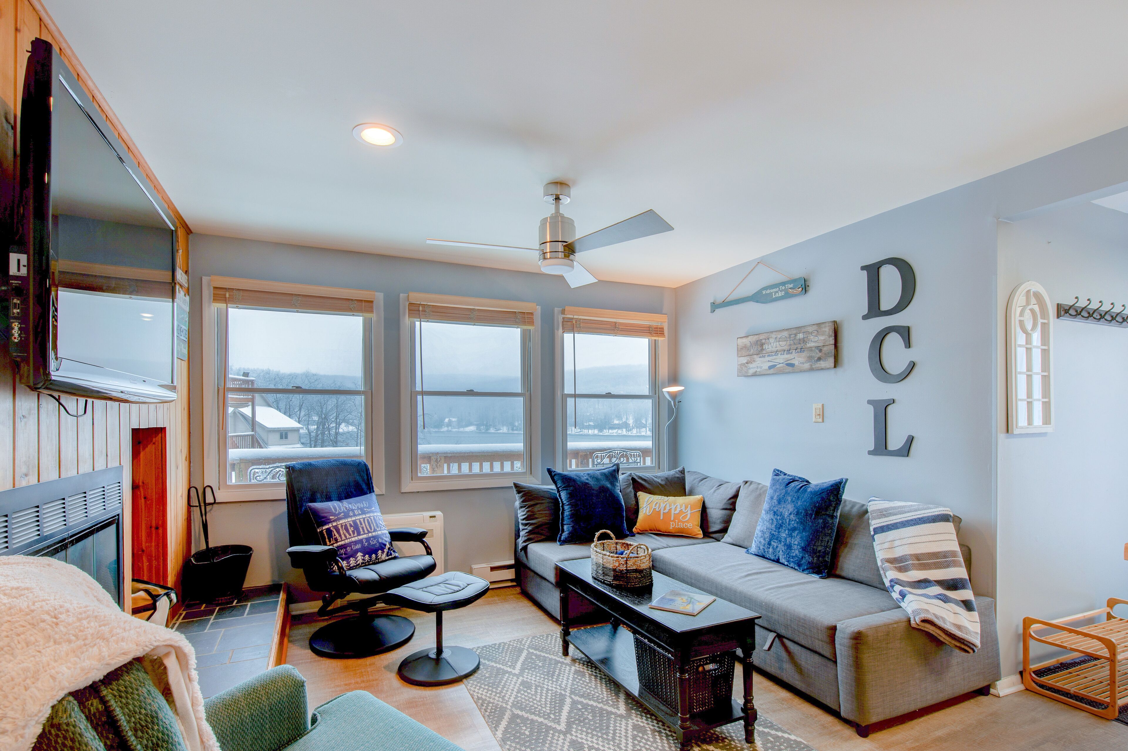 Lake-view condo with deck & firepit - prime location