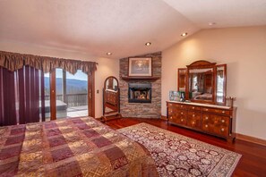 4 bedrooms, free WiFi, bed sheets