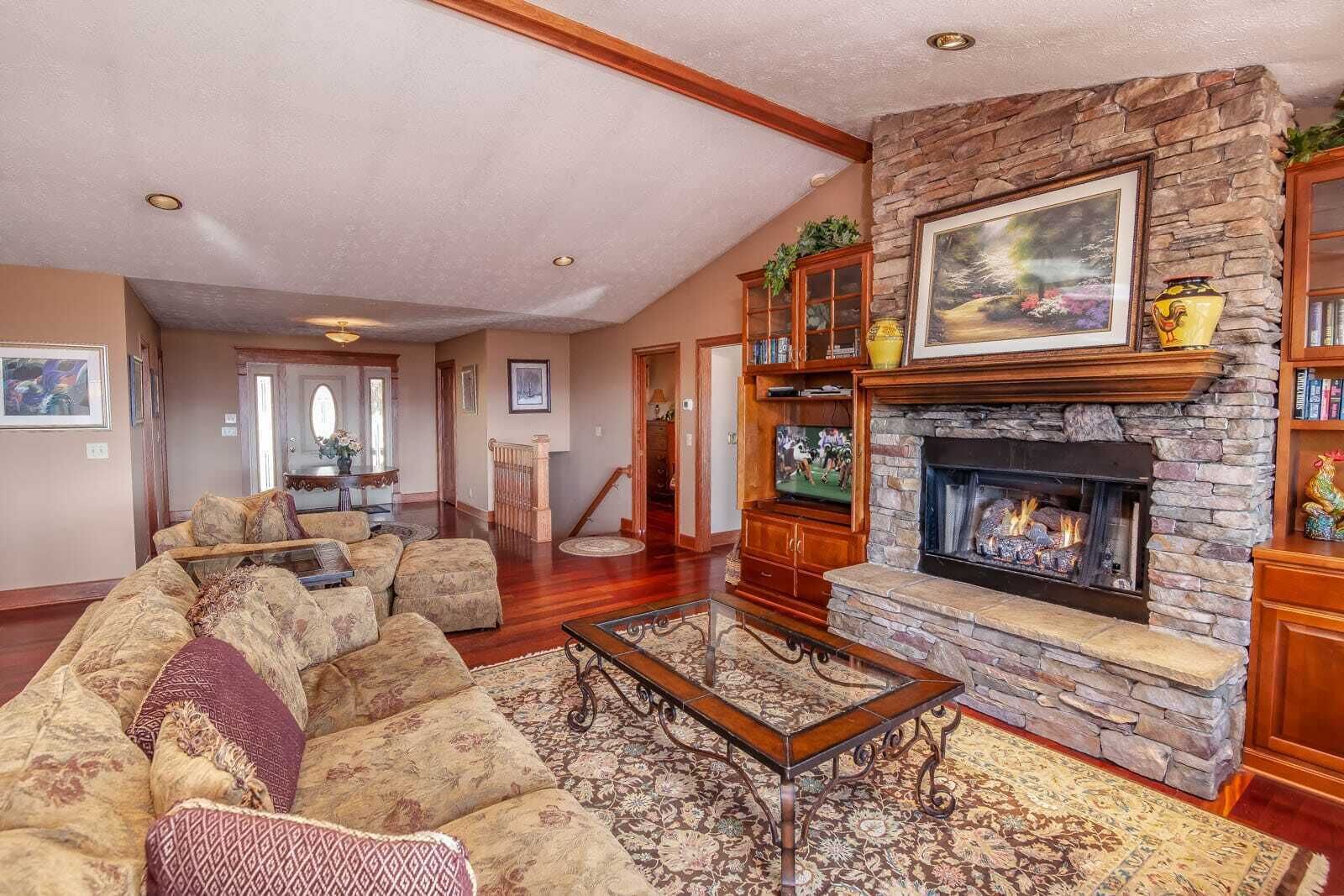 Mountain Home with Beautiful Views